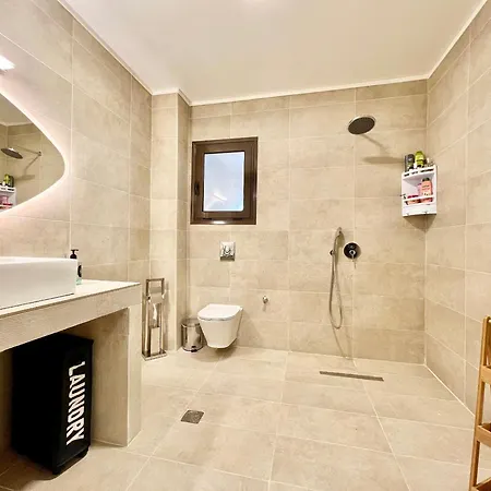 Verano With Private Pool By Dadovillas * Szidári